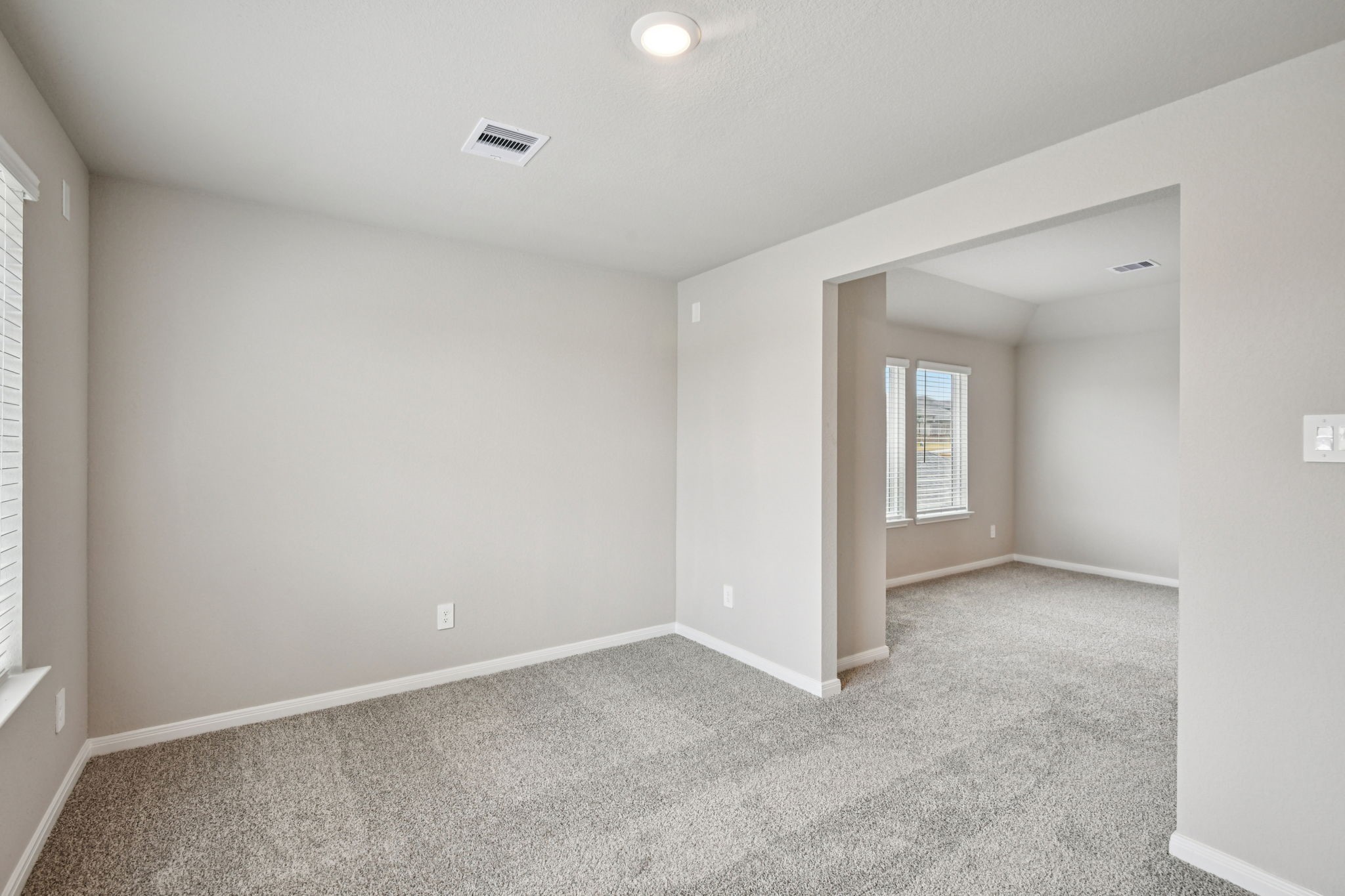 224 Raine Manor Montgomery, TX 77316 - Photo 34 of 50 an empty room with windows
