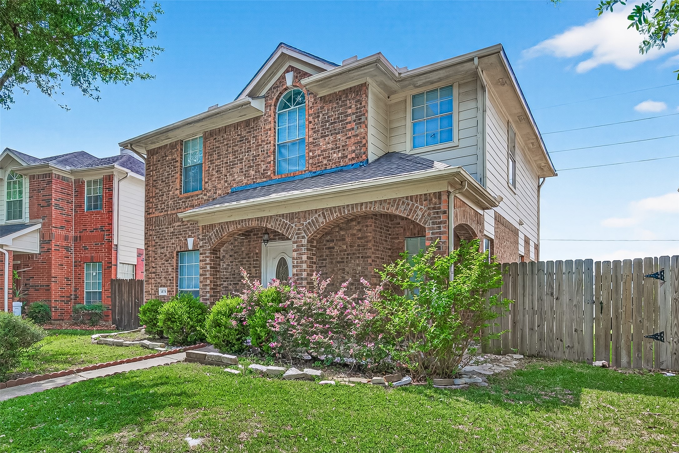 4018 Timber Corner Houston, TX 77082 - Photo 2 of 28