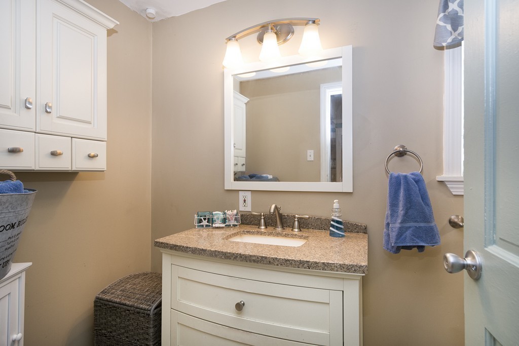 50 Clapp Road Scituate, MA 02066 - Photo 11 of 26 Gallery Image 11
