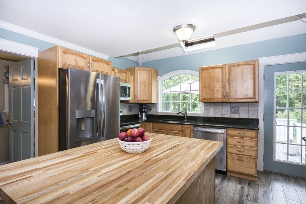 50 Clapp Road Scituate, MA 02066 - Photo 7 of 26 Gallery Image 7