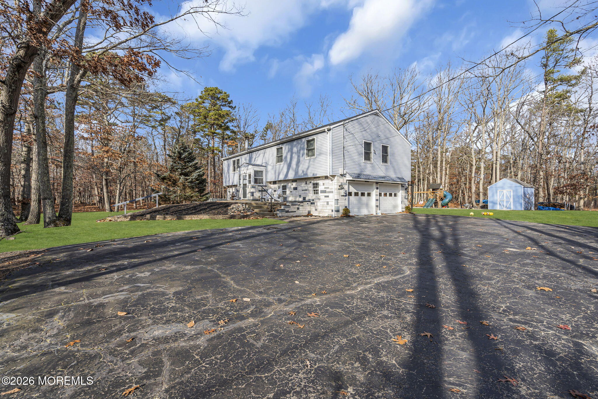 301 Clearstream Road Jackson, NJ 08527 - Photo 4 of 35 6-web-or-mls-006_dsc07496-1_226