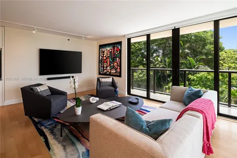 $1,799,000 | 2575 South Bayshore Drive, Unit 5B, Coconut Grove, FL 33133