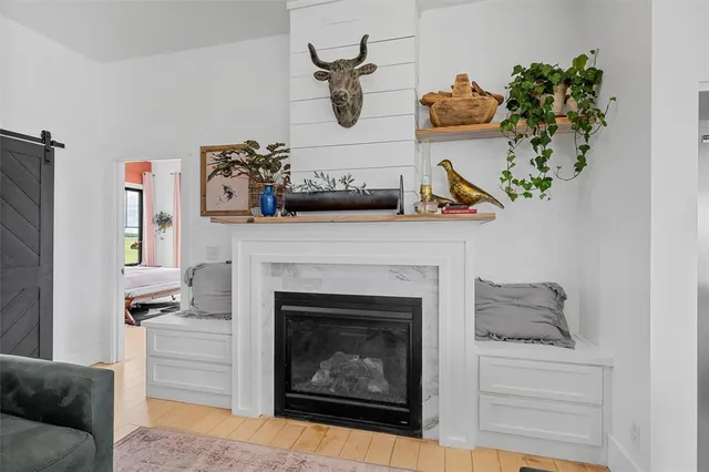 $999,999 | 1197 Prairie Chapel Road, Crawford, TX 76638