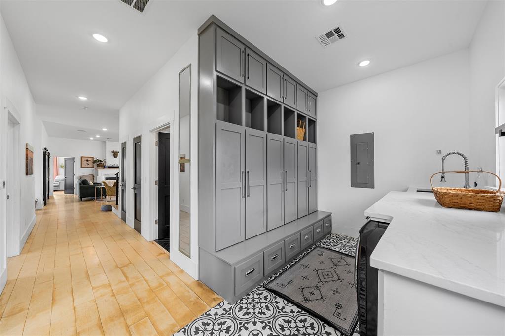 1197 Prairie Chapel Road Crawford, TX 76638 - Photo 18 of 40