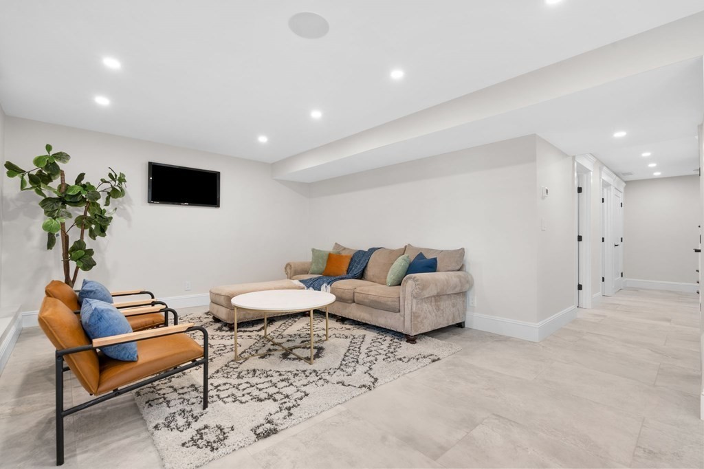 33 Ridge Street Arlington, MA 02474 - Photo 30 of 40