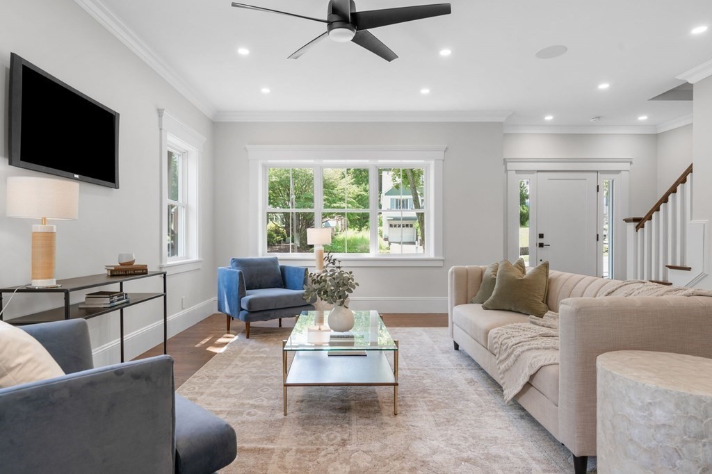 33 Ridge Street Arlington, MA 02474 - Photo 4 of 40