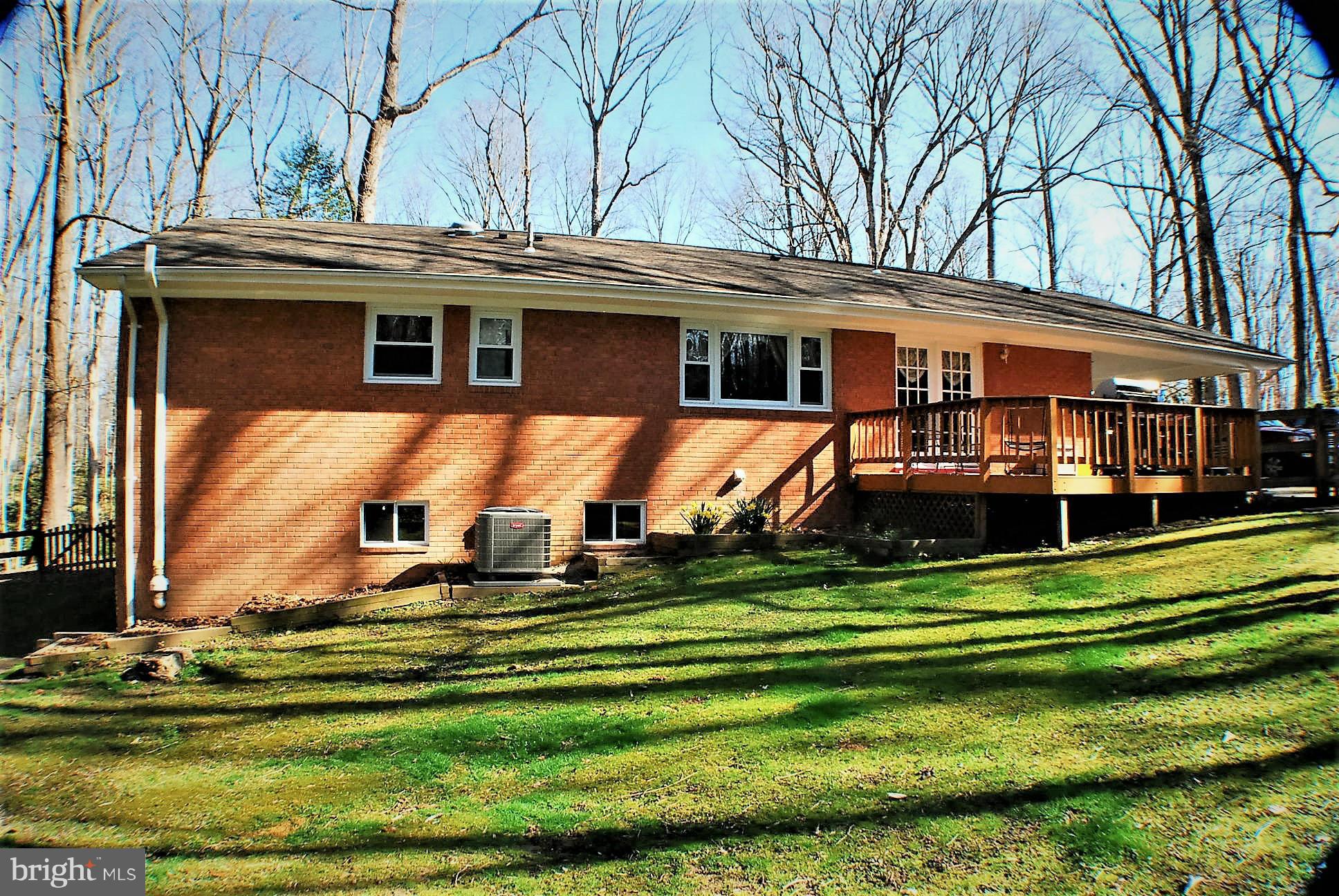 6909 Harvey Road Manassas, VA 20112 - Photo 2 of 30 Exterior (Rear)