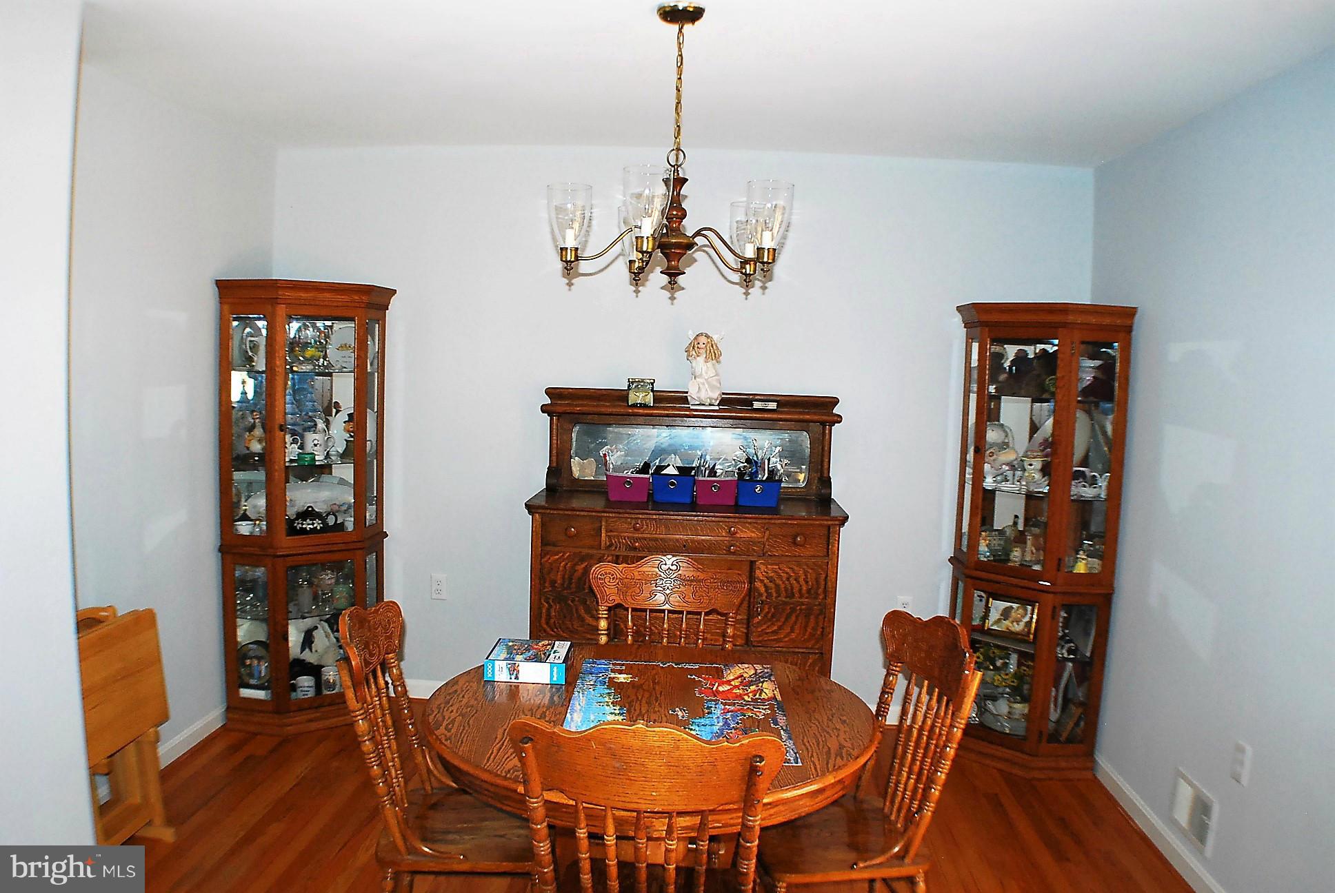 6909 Harvey Road Manassas, VA 20112 - Photo 4 of 30 Formal Dining Room