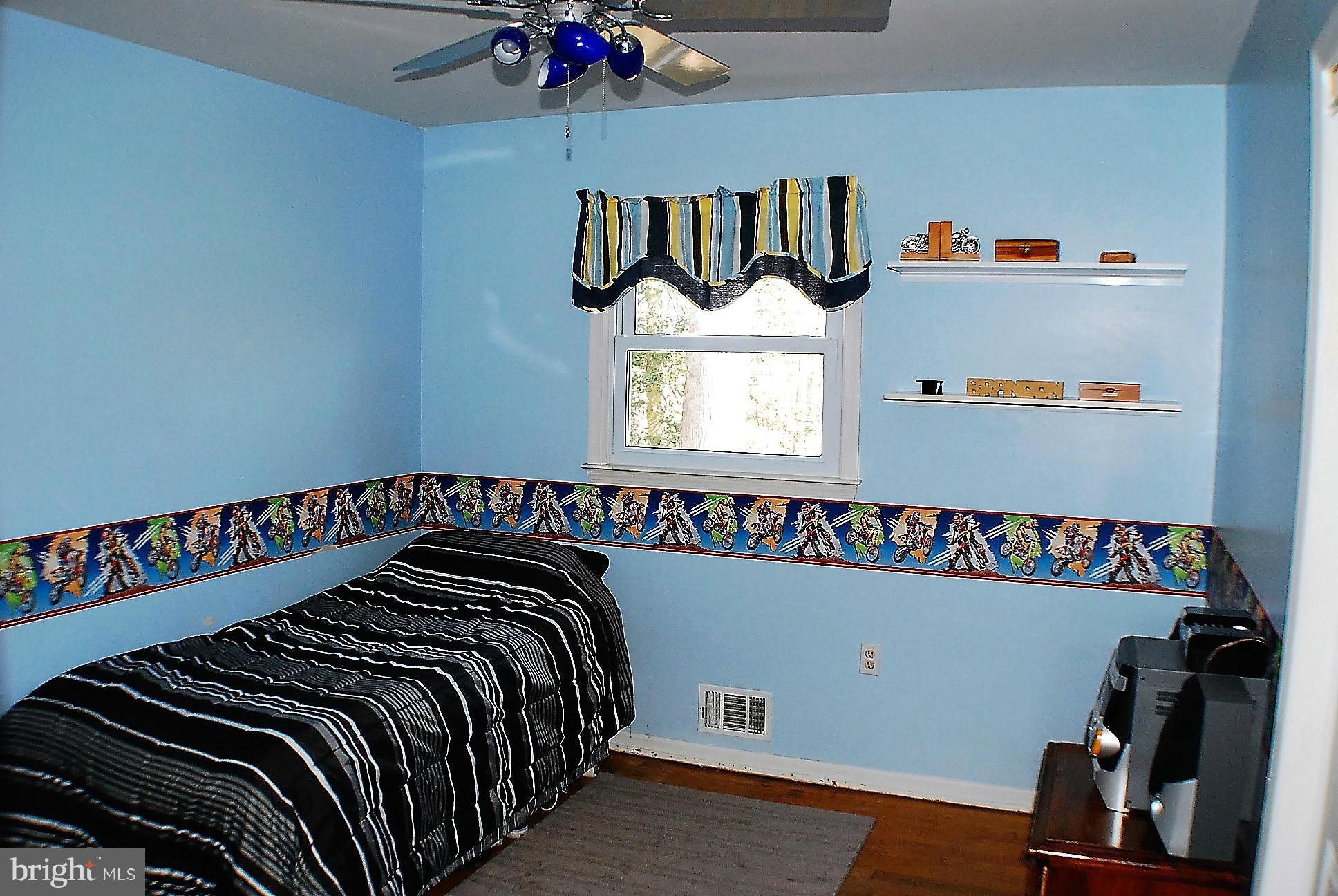 6909 Harvey Road Manassas, VA 20112 - Photo 9 of 30 Bedroom 2
