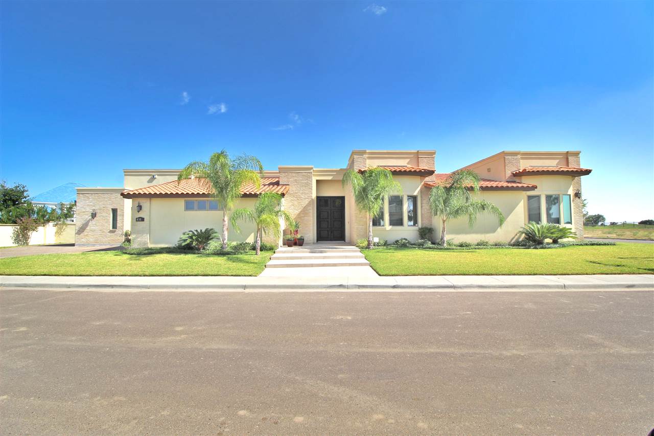8314 Deer Ridge Boulevard Laredo, TX 78045 - Photo 2 of 20 front view of a house with a yard