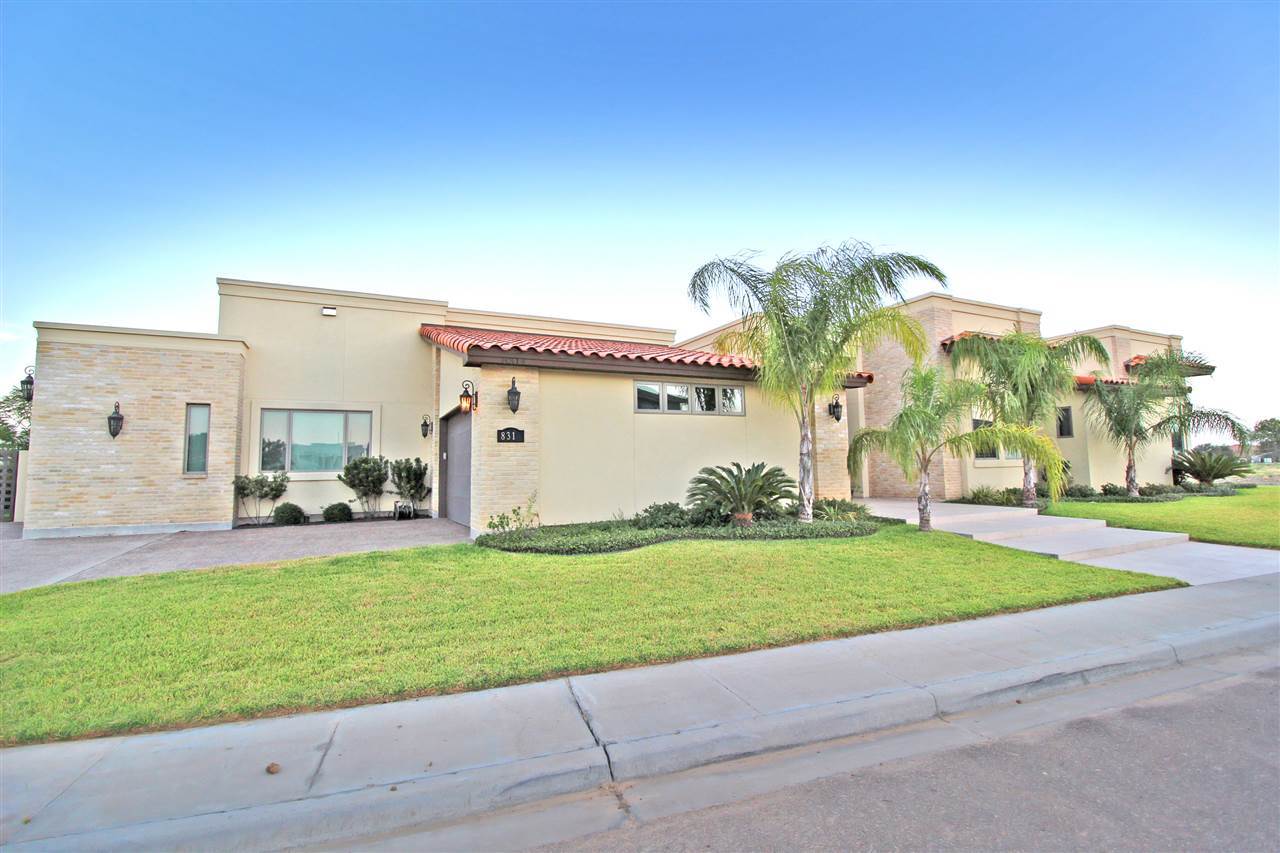 8314 Deer Ridge Boulevard Laredo, TX 78045 - Photo 3 of 20 a view of a house with a patio