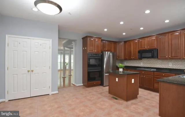 $3,850 | 422 Sheila Street, Gaithersburg, MD 20878