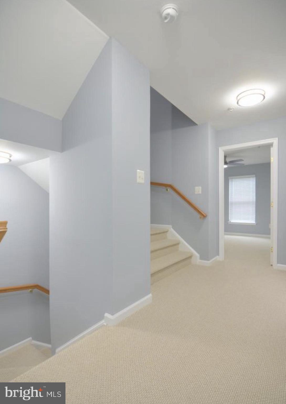 422 Sheila Street Gaithersburg, MD 20878 - Photo 16 of 46 Primary Suite Hallway