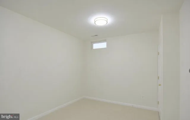 $3,850 | 422 Sheila Street, Gaithersburg, MD 20878