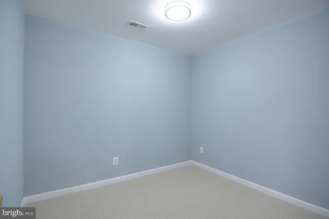 $3,850 | 422 Sheila Street, Gaithersburg, MD 20878