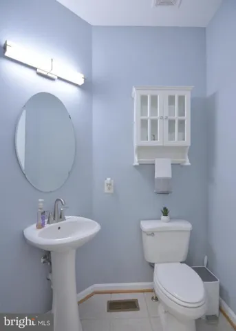 $3,850 | 422 Sheila Street, Gaithersburg, MD 20878