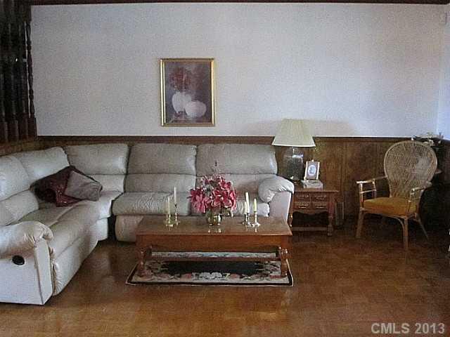 1639 Miller-Flat Road Jefferson, SC 29718 - Photo 3 of 16