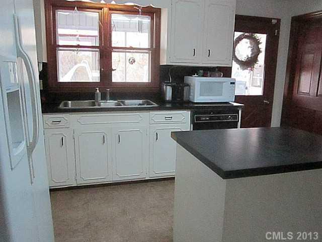 1639 Miller-Flat Road Jefferson, SC 29718 - Photo 6 of 16
