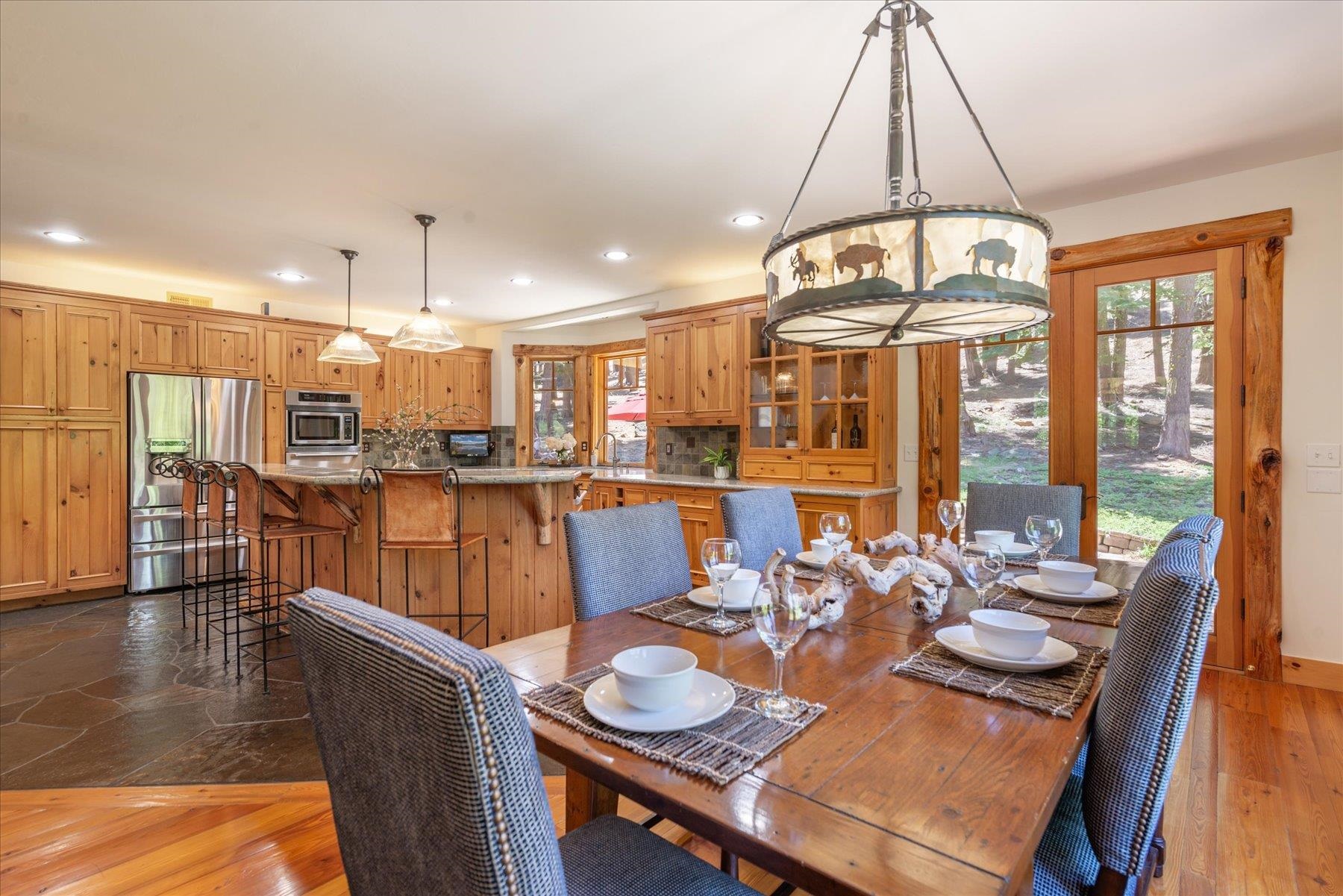 13112 Timber Ridge Road Truckee, CA 96161 - Photo 6 of 21 Gallery Image 6