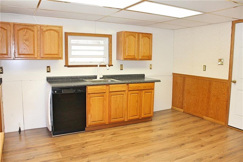 422 Grove Street Apollo, PA 15613 - Photo 2 of 22