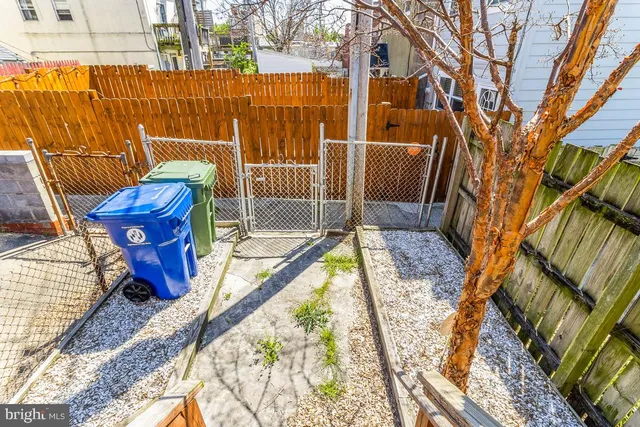 $2,995 | 2933 Fait Avenue, Baltimore, MD 21224