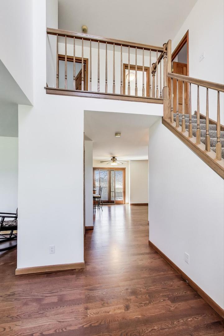 1350 Kelly Court Batavia, IL 60510 - Photo 3 of 30