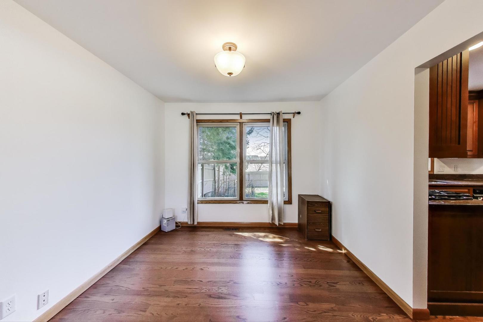 1350 Kelly Court Batavia, IL 60510 - Photo 7 of 30