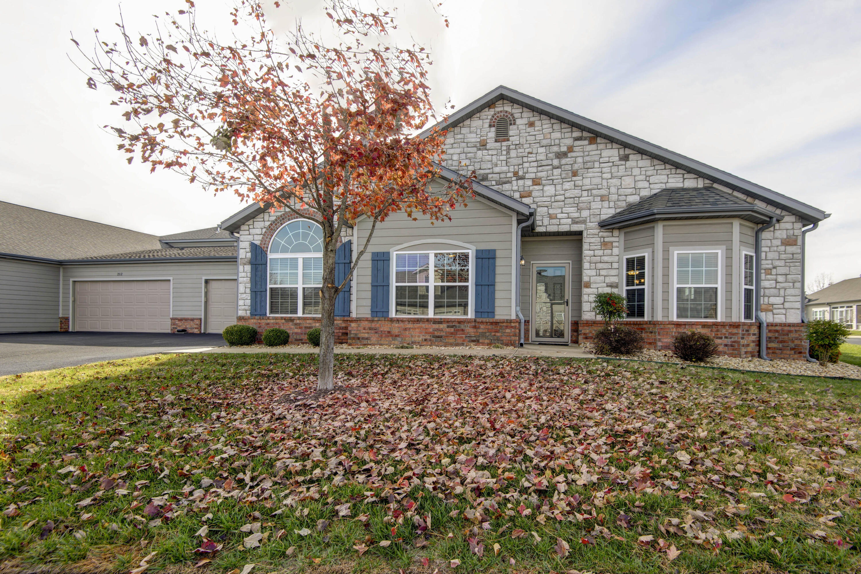 211 R. De Villas Circle Branson, MO 65616 - Photo 1 of 1 211 Rue De Villa Circle