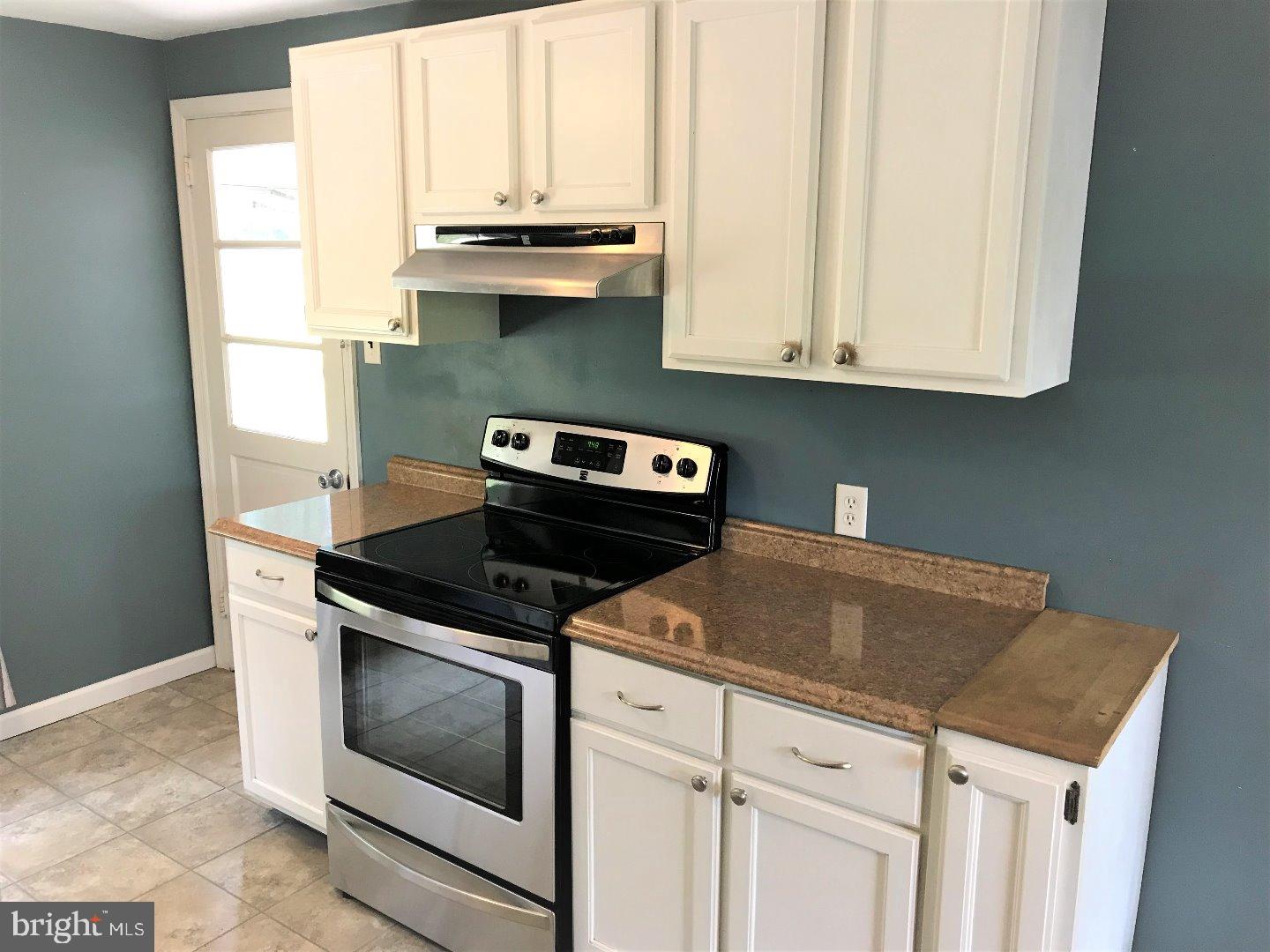 15 Old Spring Road Coatesville, PA 19320 - Photo 5 of 21 Kitchen