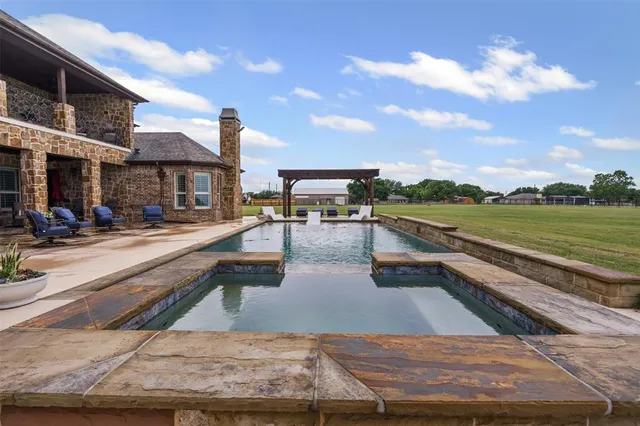 $2,800,000 | 2500 County Road 920, Crowley, TX 76036