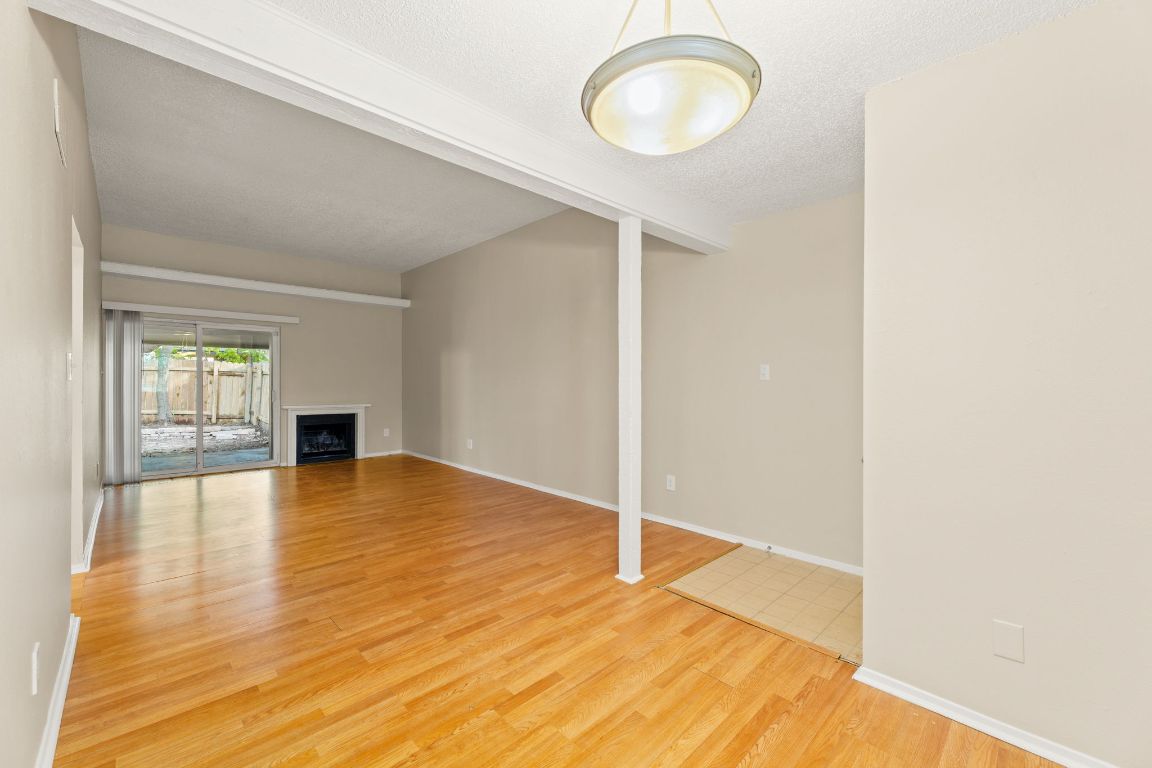 6901 Woodhue Drive, Unit A Austin, TX 78745 - Photo 12 of 34 a view of an empty room and window