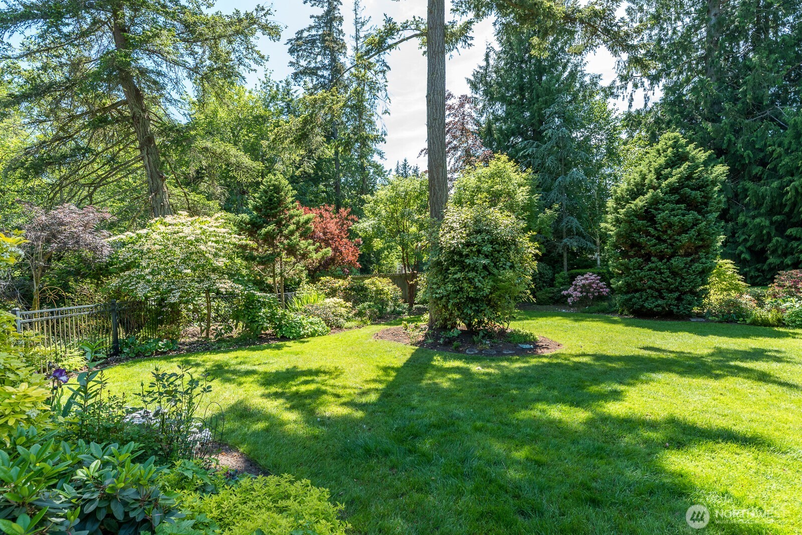 763 Arrowhead Road Camano Island, WA 98282 - Photo 38 of 40 Gallery Image 38