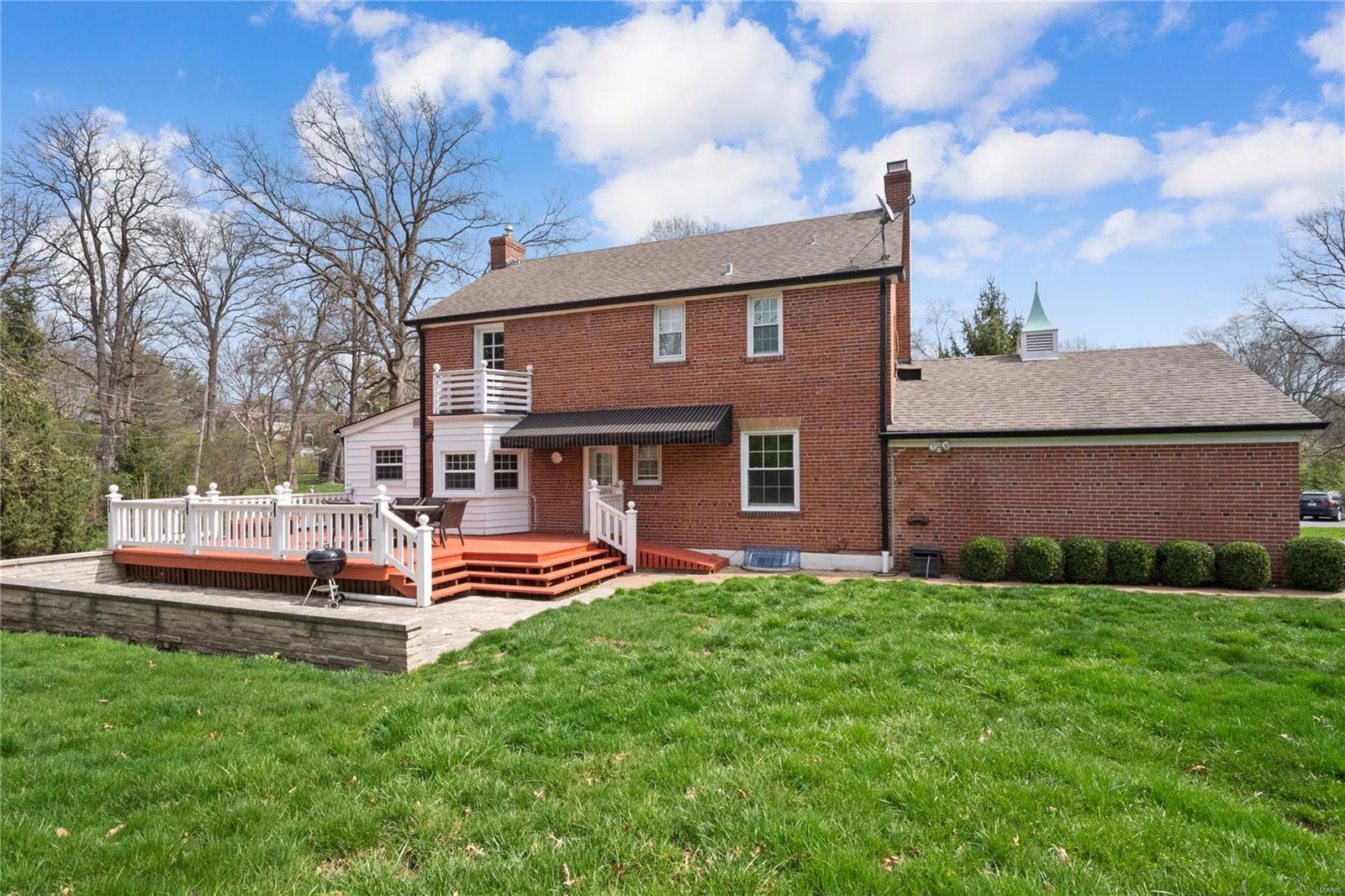 1281 Lay Road Ladue, MO 63124 - Photo 35 of 39