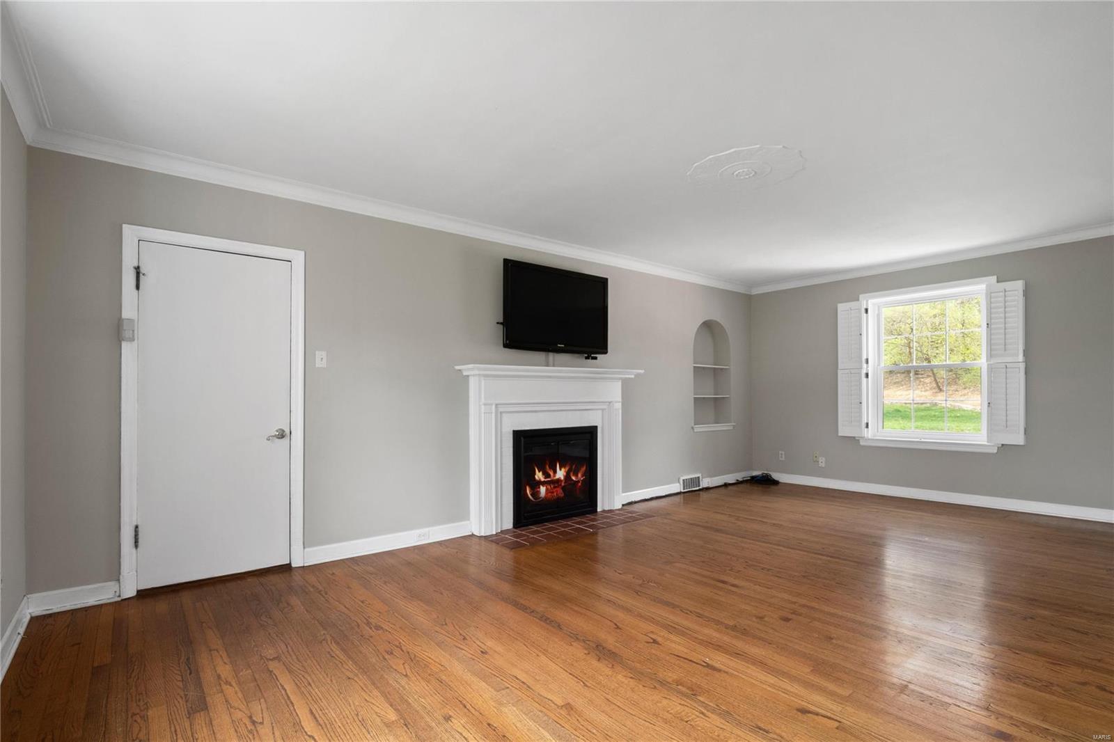1281 Lay Road Ladue, MO 63124 - Photo 5 of 39