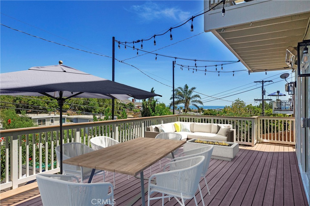 Virtually staged deck