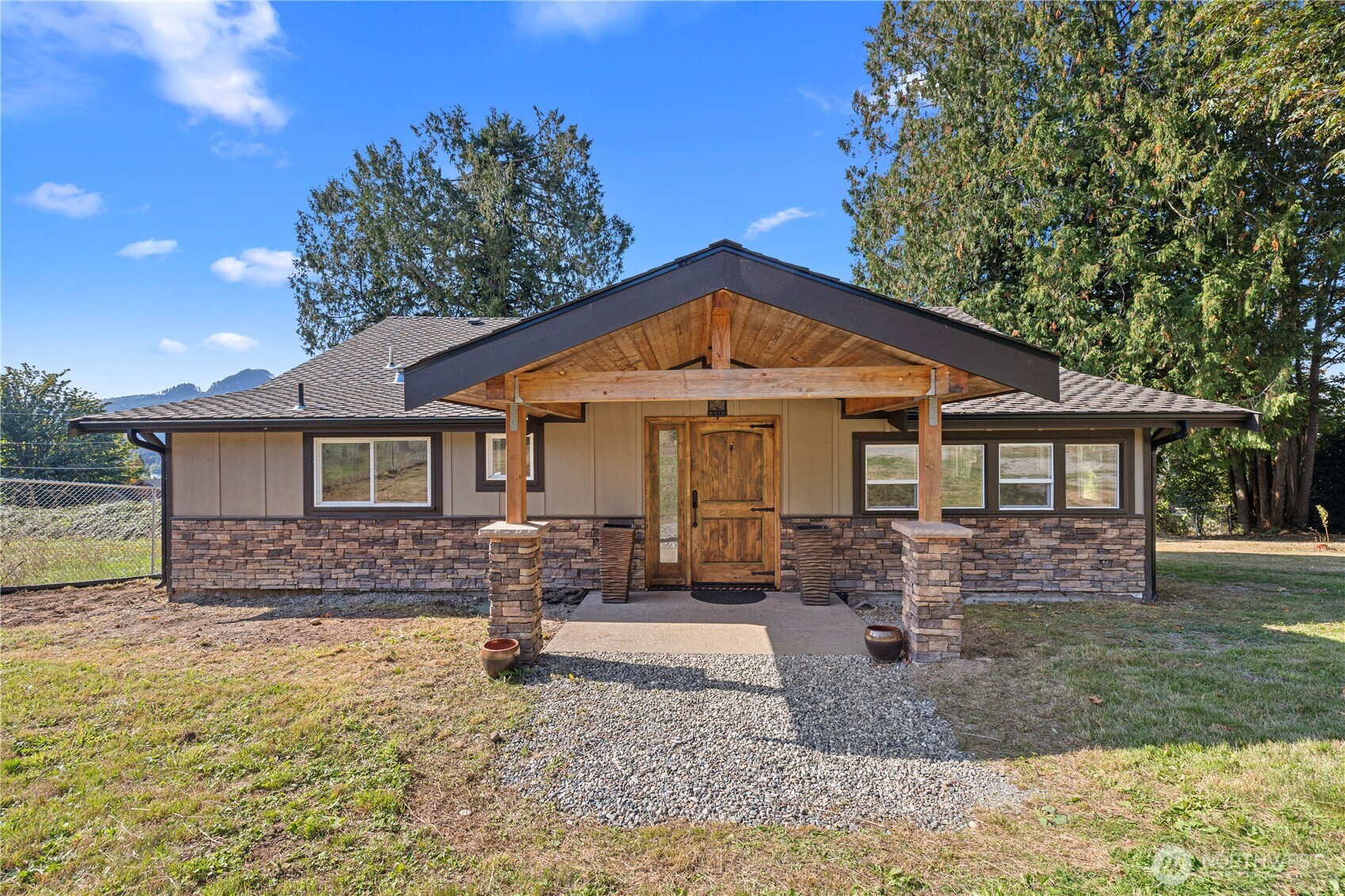18092 Montborne Road Mount Vernon, WA 98274 - Photo 5 of 40 Gallery Image 5