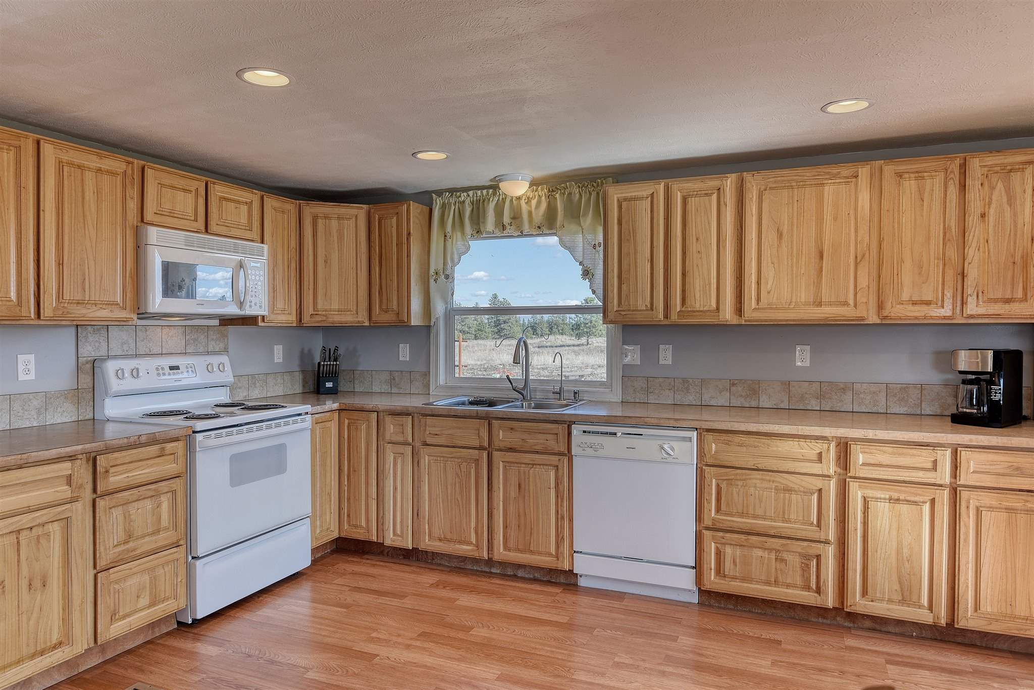 7512 North Rambo Road Spokane, WA 99224 - Photo 15 of 46