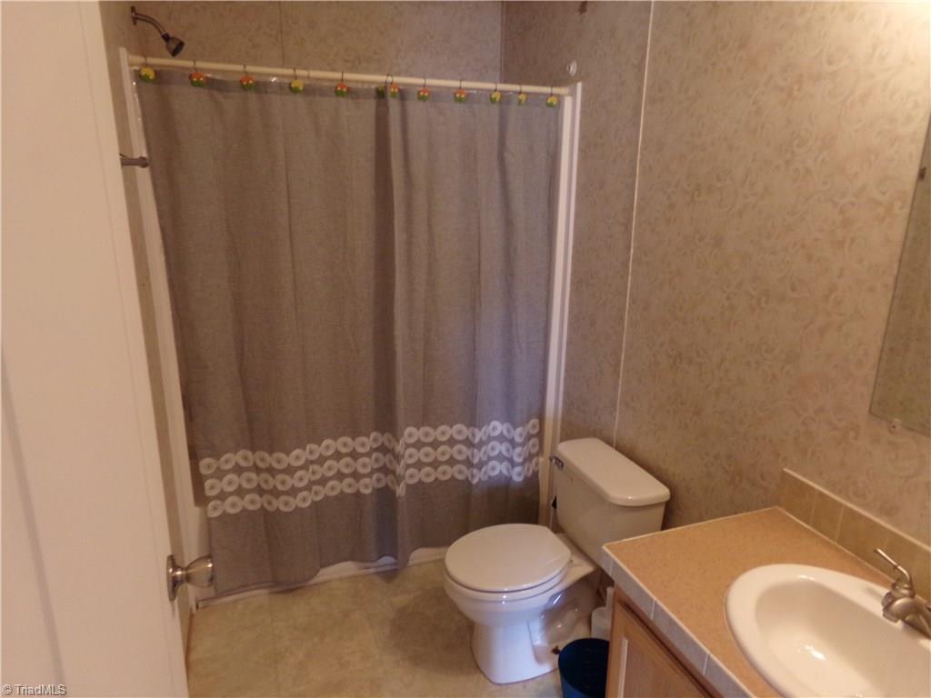 602 Booker T Womble Road Randleman, NC 27317 - Photo 19 of 26 Hall Bath with Tub Shower Combo