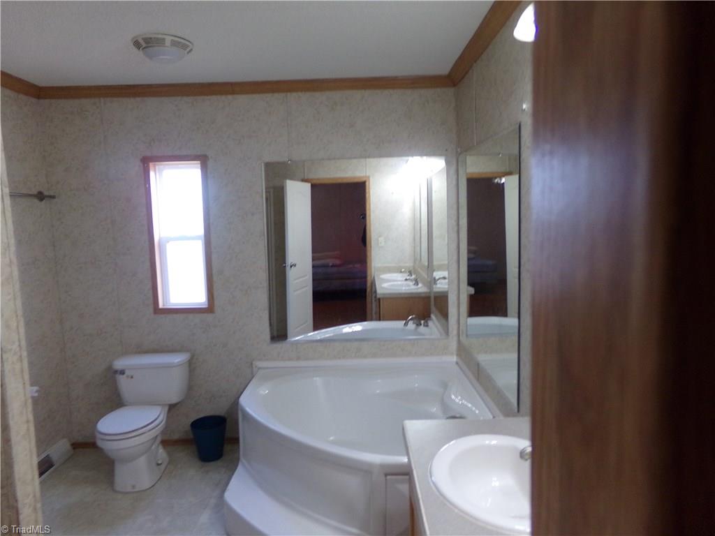 602 Booker T Womble Road Randleman, NC 27317 - Photo 10 of 26 Garden Tub in Master bath