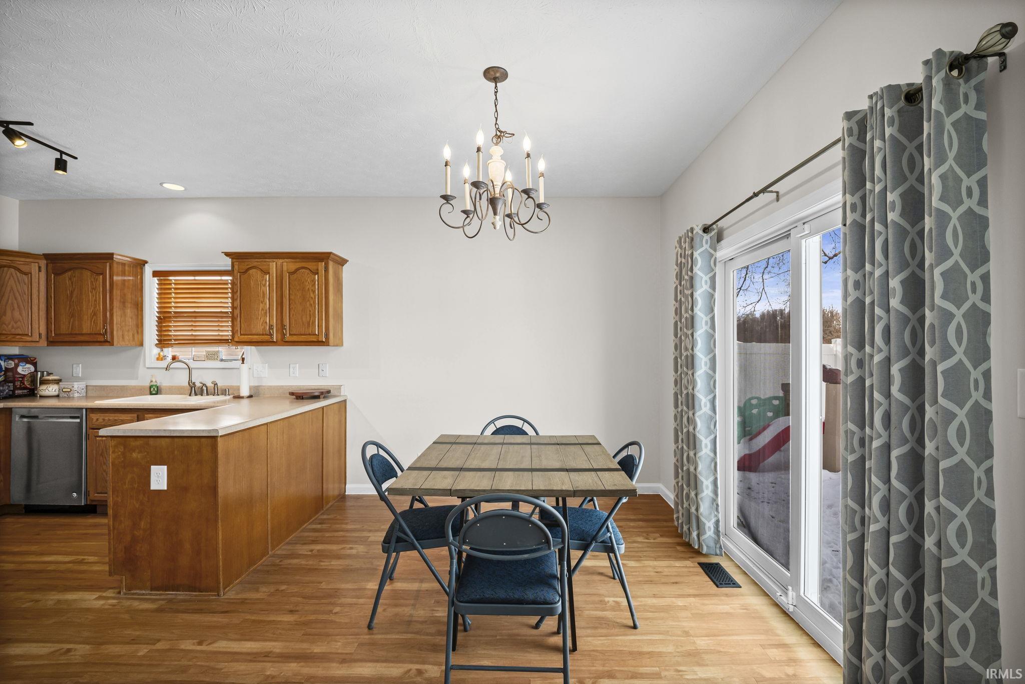 1709 Stonegate Circle Lafayette, IN 47909 - Photo 4 of 19