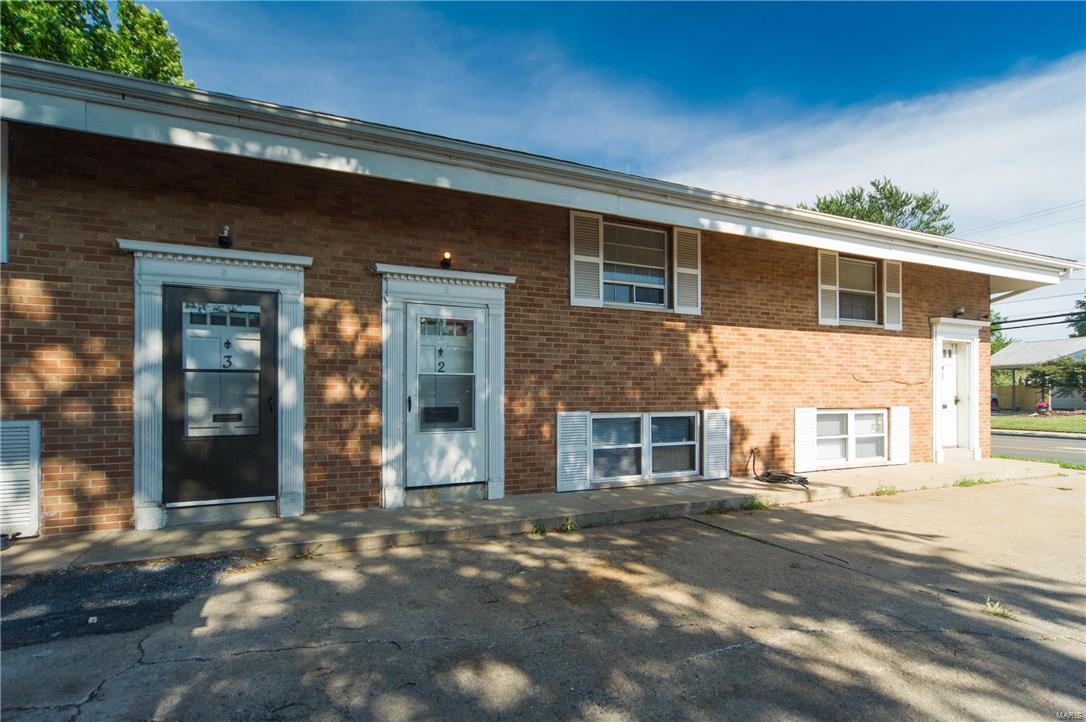 1553 Johnson Road Granite City, IL 62040 - Photo 1 of 26 Gallery Image 1