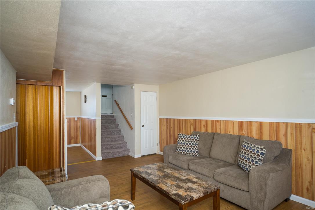 1553 Johnson Road Granite City, IL 62040 - Photo 17 of 26 Gallery Image 17