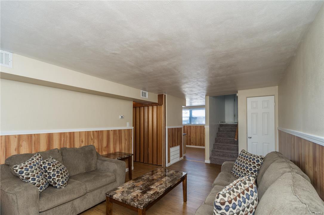 1553 Johnson Road Granite City, IL 62040 - Photo 18 of 26 Gallery Image 18