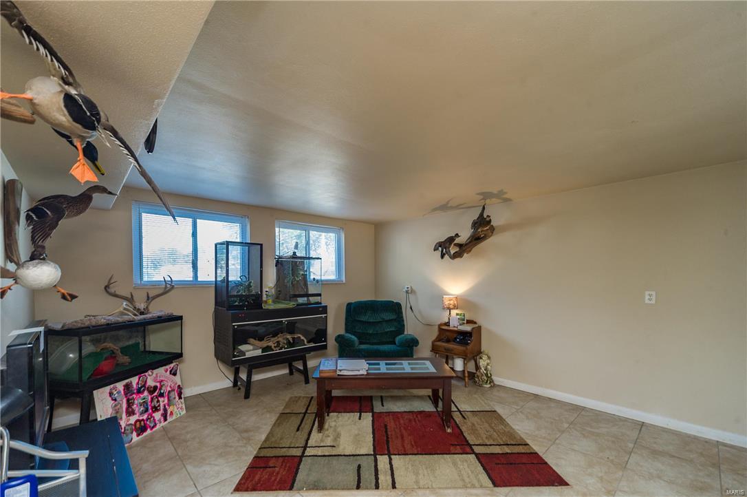 1553 Johnson Road Granite City, IL 62040 - Photo 7 of 26 Gallery Image 7