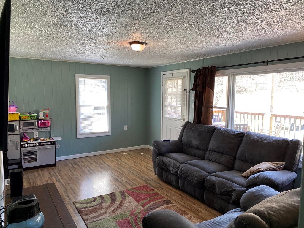 3550 Daw Road Cedar Bluff, VA 24609 - Photo 11 of 41 Gallery Image 11