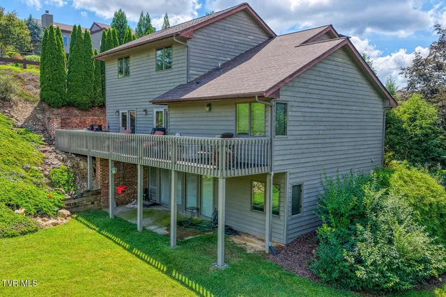 $464,900 | 223 Willowbend Court, Kingsport, TN 37660