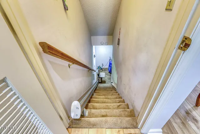 $464,900 | 223 Willowbend Court, Kingsport, TN 37660