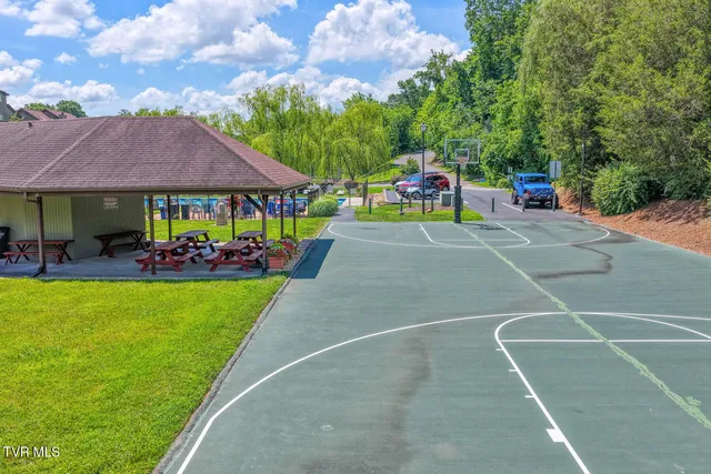 $464,900 | 223 Willowbend Court, Kingsport, TN 37660