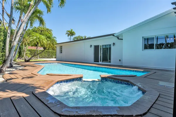 $5,200 | 12001 Southwest 41st Drive, Miami, FL 33175