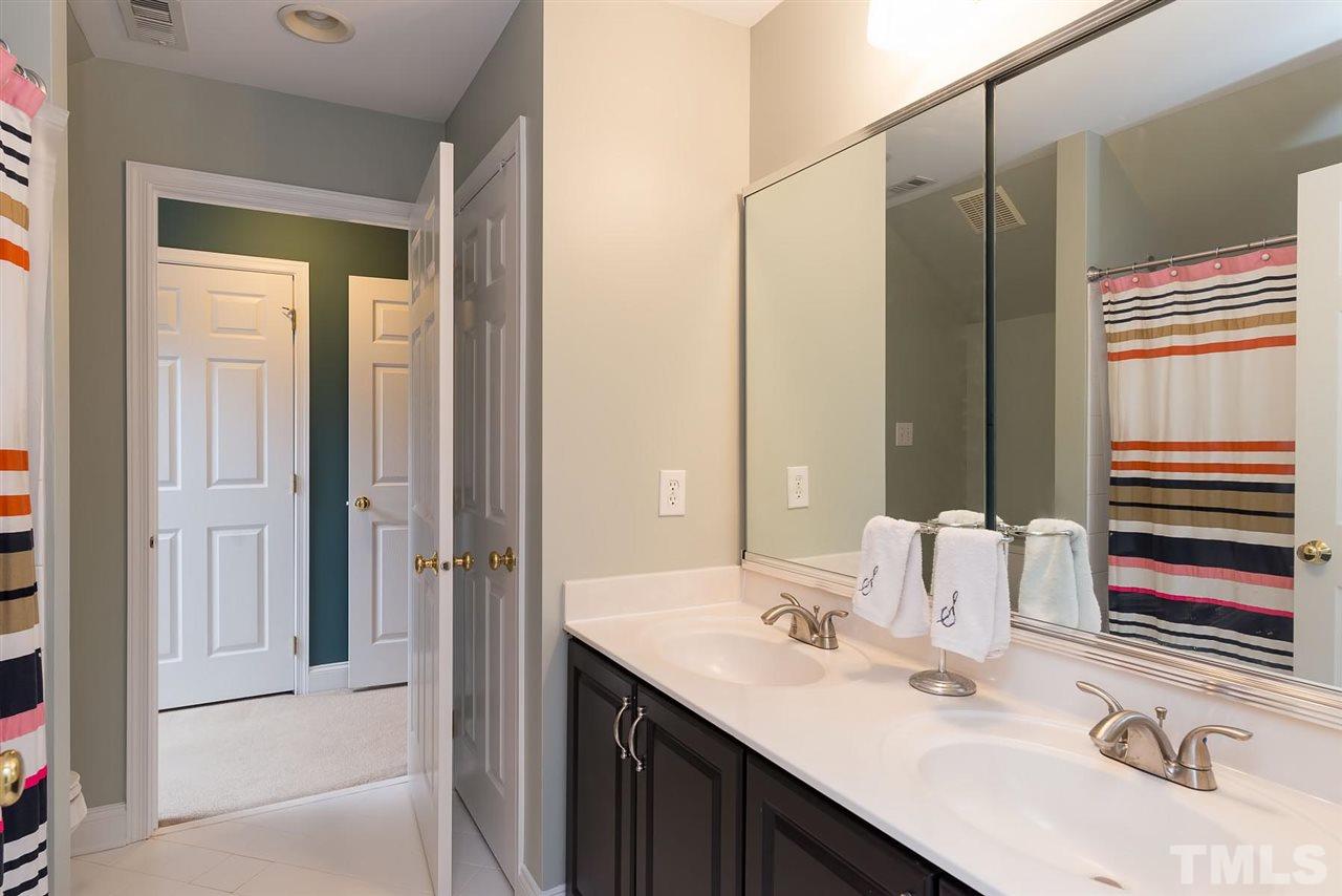 9300 Teton Pines Way Raleigh, NC 27617 - Photo 18 of 25 Gallery Image 18